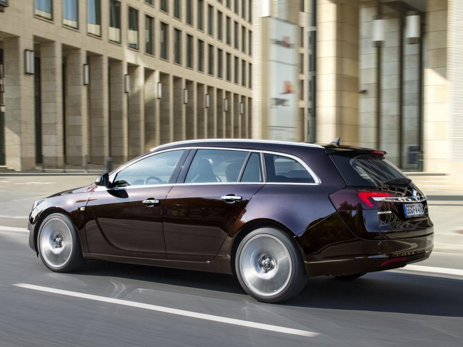  Opel Insignia Sports Tourer 2013 года  (фото 4 из 15)